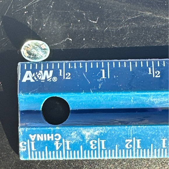 Top colour 1.95 carat natural sapphire gemstone heated - Picture 10 of 17